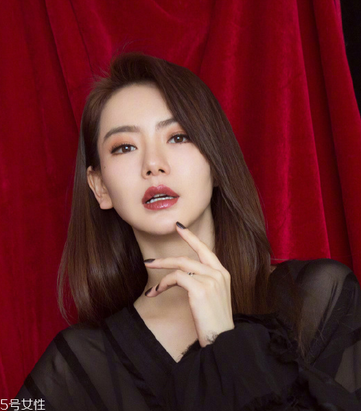 美瞳多少錢的比較好 認(rèn)準(zhǔn)品牌最重要 美瞳多少錢的比較好 認(rèn)準(zhǔn)品牌最重要