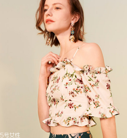 小個(gè)子適合穿長裙嗎 3招讓你輕松駕馭 小個(gè)子適合穿長裙嗎 3招讓你輕松駕馭