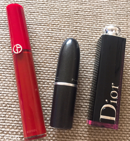 雅詩蘭黛333和迪奧740哪個更好看 誰擦誰好看 雅詩蘭黛333和迪奧740哪個更好看 誰擦誰好看