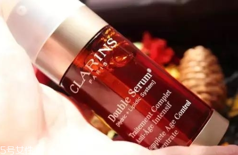 抗衰老用什么護(hù)膚品 這4種護(hù)膚品要多用 抗衰老用什么護(hù)膚品 這4種護(hù)膚品要多用