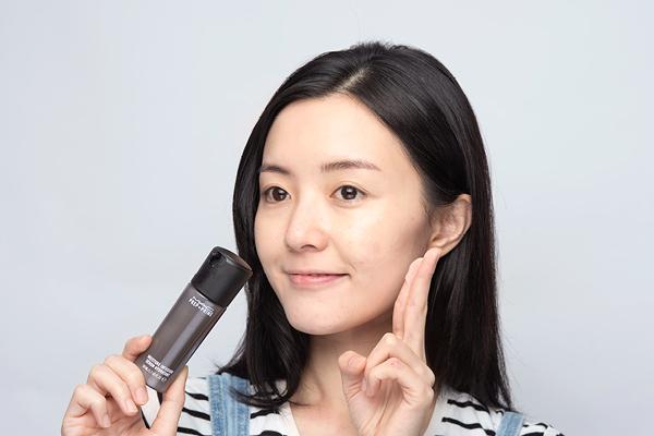 mac霧鏡粉底液怎么樣 不脫妝之謎 mac霧鏡粉底液怎么樣 不脫妝之謎