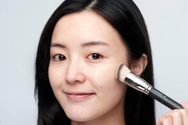 mac霧鏡粉底液怎么樣 不脫妝之謎 mac霧鏡粉底液怎么樣 不脫妝之謎