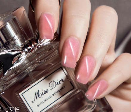 適合職場的美甲 職場里你也是小仙女 適合職場的美甲 職場里你也是小仙女