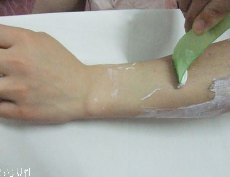 脫毛膏可以用在臉上嗎 脫毛膏可以用在臉上嗎