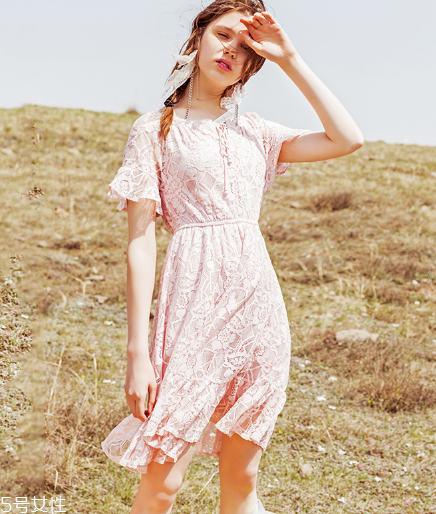 粉色怎么穿好看 夏天不僅只有白色 粉色怎么穿好看 夏天不僅只有白色