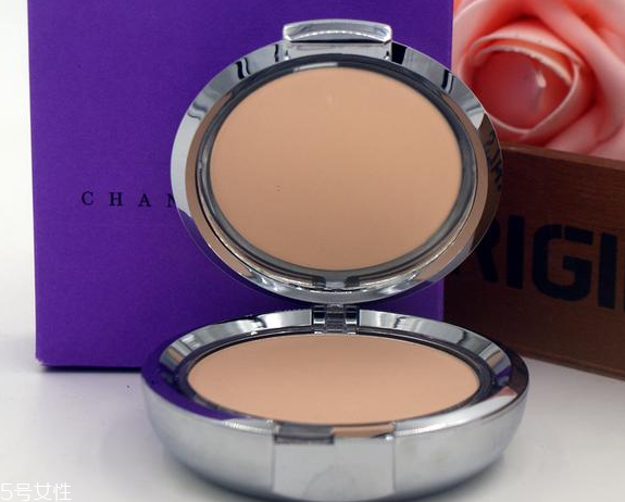 膚色暗沉用什么顏色粉餅好 啞光粉餅不可取 膚色暗沉用什么顏色粉餅好 啞光粉餅不可取