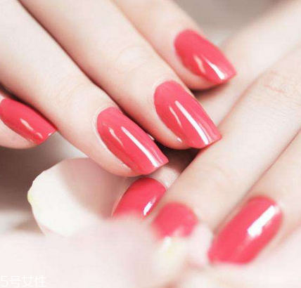 指甲油是化妝品嗎 屬于哪個(gè)類別 指甲油是化妝品嗎 屬于哪個(gè)類別