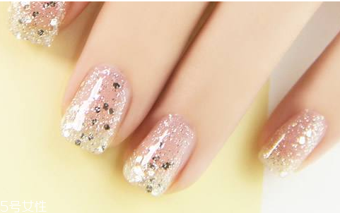 指甲油不好涂怎么辦 這樣解決 指甲油不好涂怎么辦 這樣解決