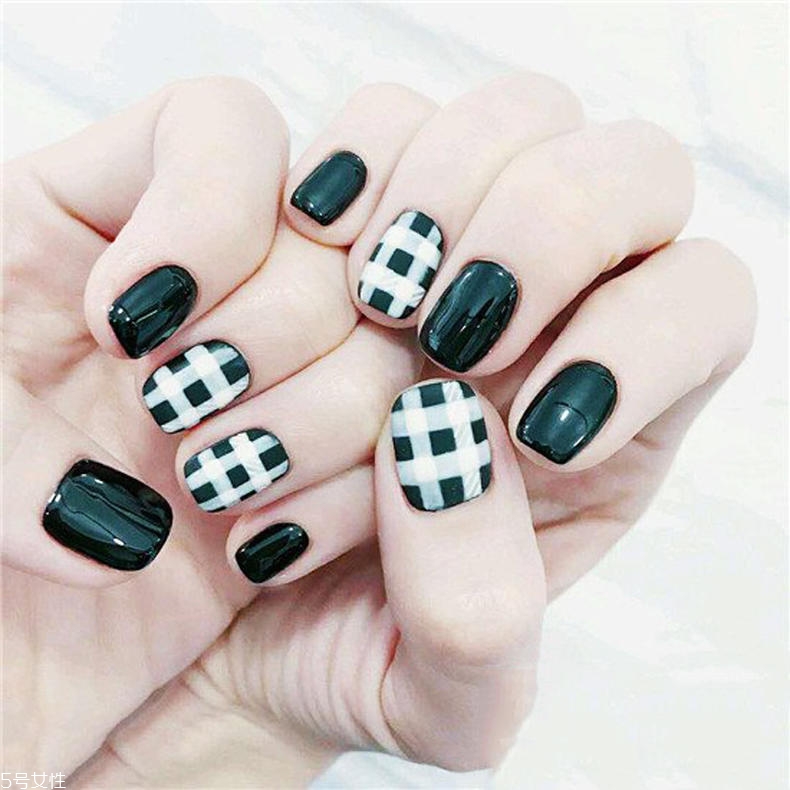 適合職場的美甲 職場里你也是小仙女 適合職場的美甲 職場里你也是小仙女