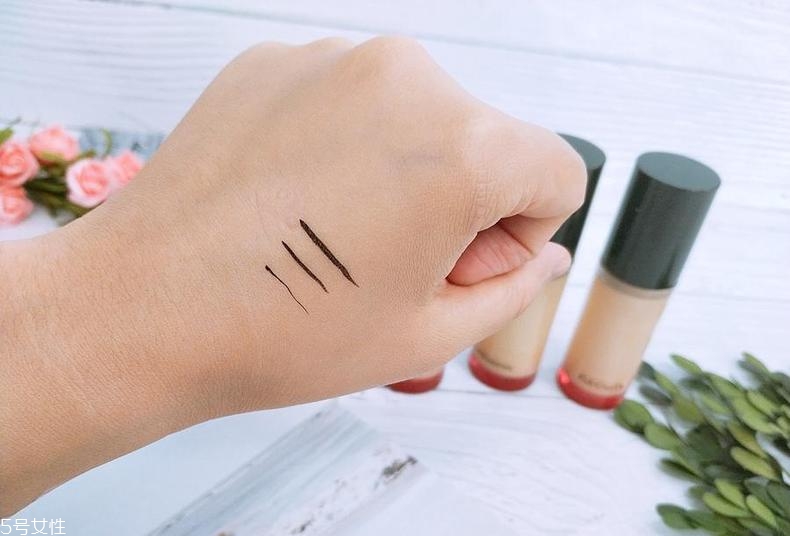 江原道粉底液適合干皮嗎 粉底界黑馬 江原道粉底液適合干皮嗎 粉底界黑馬