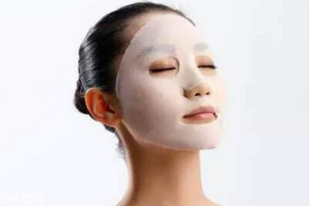 敷面膜后要用洗面奶洗臉嗎 敷面膜常見的幾個(gè)誤區(qū) 敷面膜后要用洗面奶洗臉嗎 敷面膜常見的幾個(gè)誤區(qū)
