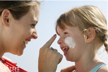 兒童洗面奶哪個(gè)牌子好 兒童洗面奶排行榜 兒童洗面奶哪個(gè)牌子好 兒童洗面奶排行榜