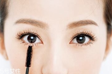 睫毛膏怎么用才自然 分三步最自然 睫毛膏怎么用才自然 分三步最自然