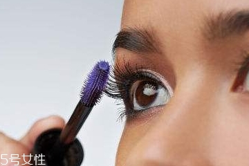 睫毛膏為什么會(huì)變稀 原來(lái)是這樣 睫毛膏為什么會(huì)變稀 原來(lái)是這樣