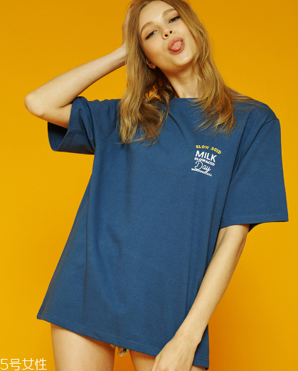 嘻哈風t恤怎么搭配 讓你趕上潮流