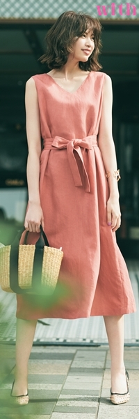 連衣裙長(zhǎng)裙有哪些穿法 夏季連衣裙的5種搭配法 連衣裙長(zhǎng)裙有哪些穿法 夏季連衣裙的5種搭配法