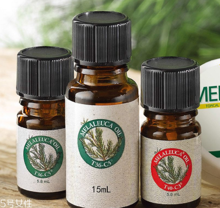 油痘肌用什么精油好 將痘痘痘印一網(wǎng)打盡 油痘肌用什么精油好 將痘痘痘印一網(wǎng)打盡