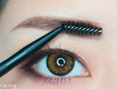 眉筆有好壞之分嗎 區(qū)別在成分上 眉筆有好壞之分嗎 區(qū)別在成分上