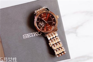 機械表可以戴著洗澡嗎 不要長期接觸水