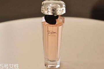 水果型香水適合什么年齡 學(xué)生黨首選香水 水果型香水適合什么年齡 學(xué)生黨首選香水