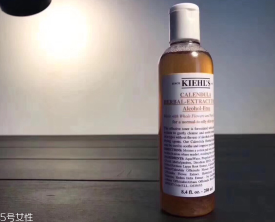 敏感肌膚適合什么平衡露 避免厚重是關(guān)鍵 敏感肌膚適合什么平衡露 避免厚重是關(guān)鍵