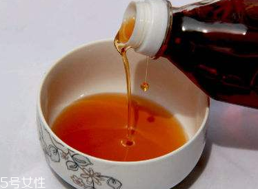 芝麻油的功效和作用 四大功效 芝麻油的功效和作用 四大功效