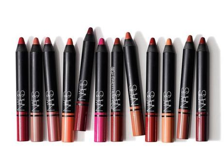 唇線筆鉛筆型和旋轉(zhuǎn)式哪個好 2種筆頭大pk 唇線筆鉛筆型和旋轉(zhuǎn)式哪個好 2種筆頭大pk