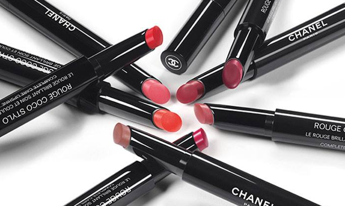 唇線筆鉛筆型和旋轉(zhuǎn)式哪個好 2種筆頭大pk 唇線筆鉛筆型和旋轉(zhuǎn)式哪個好 2種筆頭大pk