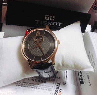 機(jī)械表有聲音正常嗎 不需要太擔(dān)心 機(jī)械表有聲音正常嗎 不需要太擔(dān)心