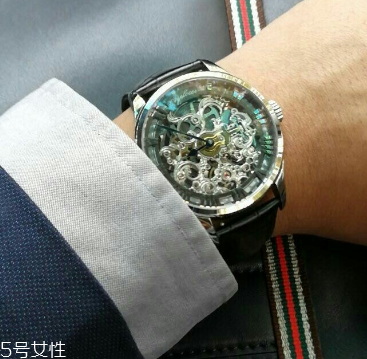 機械表多久保養(yǎng)一次 看使用頻率 機械表多久保養(yǎng)一次 看使用頻率