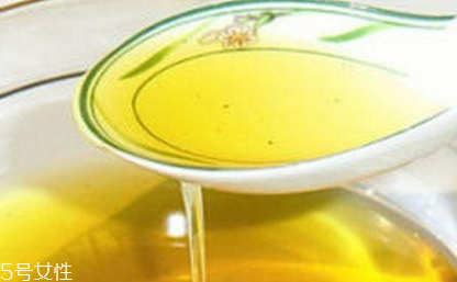 芝麻油可以給寶寶吃嗎 可以吃 芝麻油可以給寶寶吃嗎 可以吃