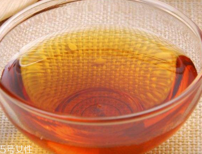 芝麻油的熱量 芝麻油的熱量高 芝麻油的熱量 芝麻油的熱量高