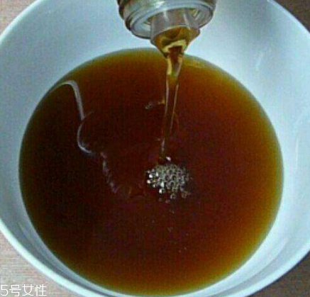 芝麻油能燒烤嗎 芝麻油不能燒烤 芝麻油能燒烤嗎 芝麻油不能燒烤