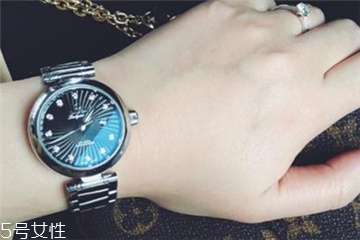 機械表發(fā)條怎么上滿 這些條件要滿足 機械表發(fā)條怎么上滿 這些條件要滿足