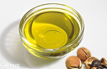 茶油怎么做的 四個詳細(xì)步驟 茶油怎么做的 四個詳細(xì)步驟