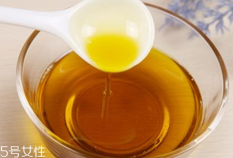 茶油怎么做的 四個詳細(xì)步驟 茶油怎么做的 四個詳細(xì)步驟