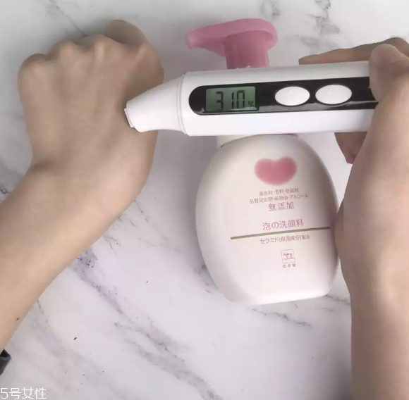 cow洗面奶和肌研極潤洗面奶哪個好 2大日本泡沫潔面pk cow洗面奶和肌研極潤洗面奶哪個好 2大日本泡沫潔面pk