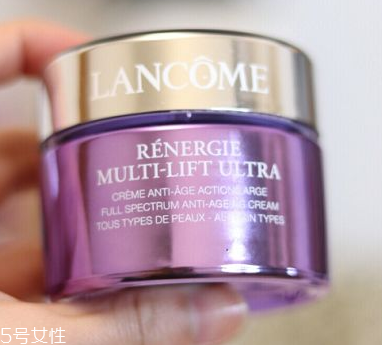 混合肌膚用什么面霜好 不同季節(jié)有區(qū)別 混合肌膚用什么面霜好 不同季節(jié)有區(qū)別