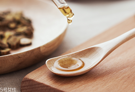 霸王育發(fā)液多久能生發(fā) 與個(gè)人體質(zhì)有關(guān) 霸王育發(fā)液多久能生發(fā) 與個(gè)人體質(zhì)有關(guān)