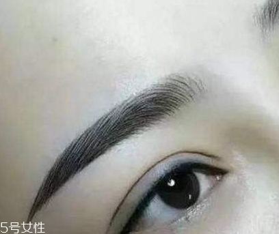 紋眉是不是很疼 也沒那么疼 紋眉是不是很疼 也沒那么疼