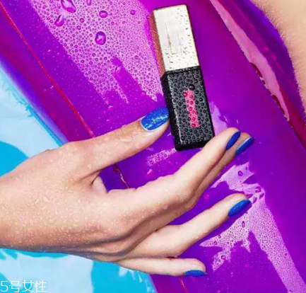 漆光唇釉和水光唇釉什么區(qū)別 各有各的優(yōu)點(diǎn) 漆光唇釉和水光唇釉什么區(qū)別 各有各的優(yōu)點(diǎn)