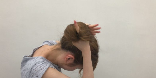 怎么綁馬尾緊實(shí)不松散 怎么綁馬尾緊實(shí)不松散