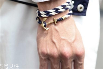 kjp手鏈多少錢 一個(gè)與海有關(guān)的夢