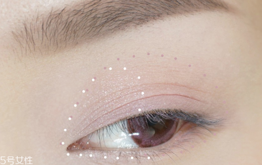 內(nèi)眼線用什么眼線液好 筆頭太粗易熊貓眼 內(nèi)眼線用什么眼線液好 筆頭太粗易熊貓眼