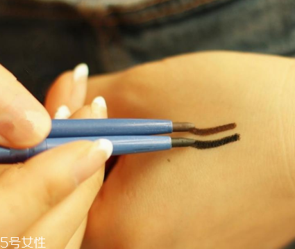 眼線液質(zhì)量怎么判斷好壞 4個(gè)維度挑出好貨 眼線液質(zhì)量怎么判斷好壞 4個(gè)維度挑出好貨