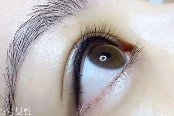 美瞳線要補(bǔ)色嗎 這個是需要的 美瞳線要補(bǔ)色嗎 這個是需要的