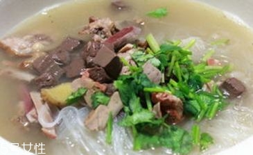 鴨血粉絲湯是怎么做的 八個詳細步驟教給你