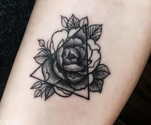 紋身會(huì)淡化嗎 只會(huì)淡化一點(diǎn) 紋身會(huì)淡化嗎 只會(huì)淡化一點(diǎn)