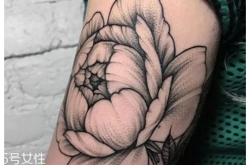 紋身會(huì)痛多久 每個(gè)人不一樣 紋身會(huì)痛多久 每個(gè)人不一樣