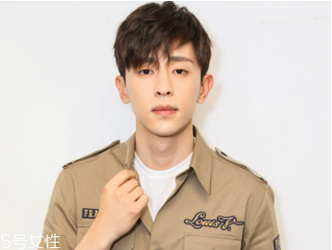 粉底不吸收怎么回事 這樣幫你完美解決 粉底不吸收怎么回事 這樣幫你完美解決